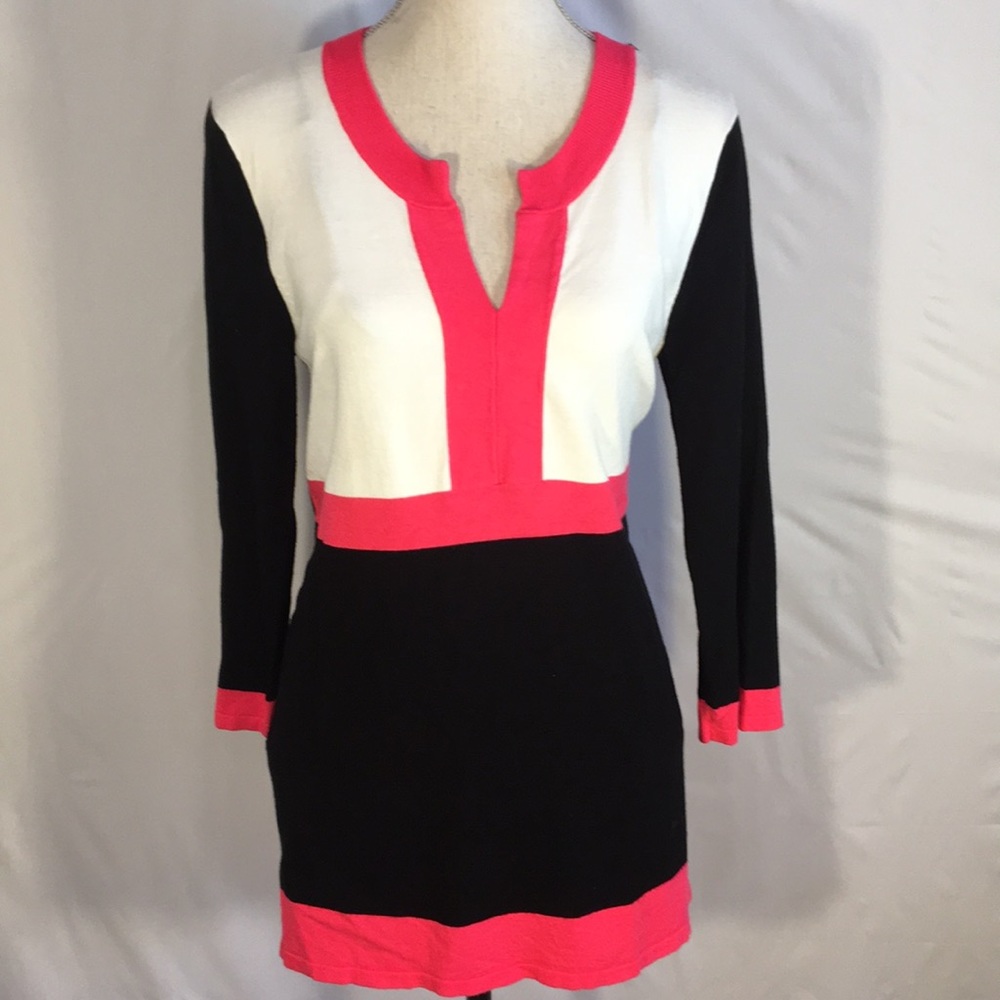 Cute sweater top with 3/4 sleeves